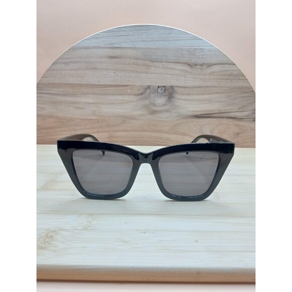 Bundle Of 5 Assorted Sunglasses and Eyeglasses Frames - Picture 13 of 14